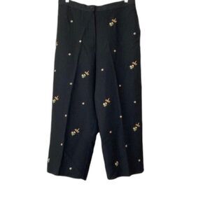 Alfred Dunner Capri Women Size 12 Black Novelty Embroidered Pusher Pants